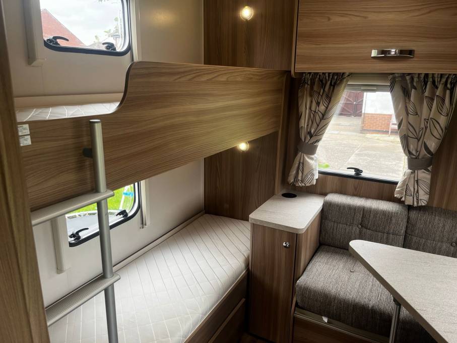 Swift freestyle 6TD bunk beds full shower caravan for sale