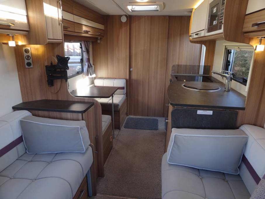 Lunar Galaxy 4ES 4 Berth Rear Washroom Bunk Beds Caravan For Sale