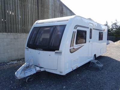 Lunar Clubman SE, 2015, 4 berth, fixed bed caravan for sale.