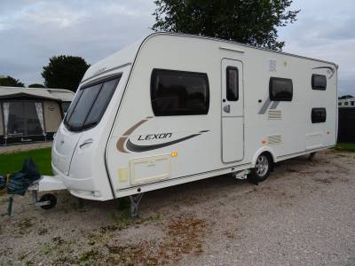 2012 Lunar Lexon 550 5-6 berth bunk beds end washroom motor mover caravan for sale