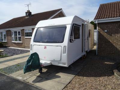 Lunar Venus 500/4, 2013, 4 berth, rear fixed beds, touring caravan for sale