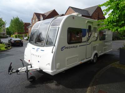 Bailey Pegasus IV Verona, 2015, 4 berth caravan with motormover for sale