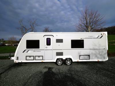 Buccaneer Clipper, Fixed Single Beds, 4 Berth, Twin Axle, 2013