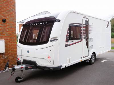 2018 Coachman VIP 575, 4 Berth, Fixed Transverse Bed, Auto Motor Movers