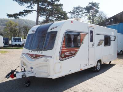 Bailey Unicorn Cadiz, 4 Berth, Fixed Beds, Motor Mover