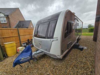 Buccaneer Cruiser Fixed Island End Bathroom Bed 4 Berth Caravan For Sale