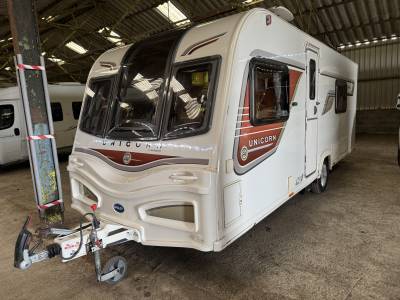 Bailey Unicorn II Cadiz 4 berth family caravan