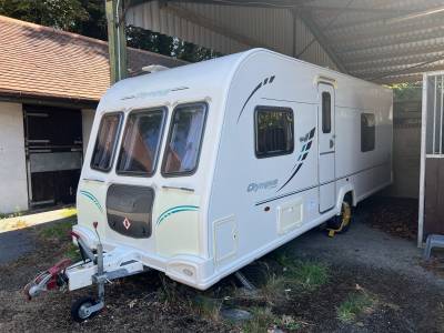 Bailey Olympus 504 4 Berth End Washroom Motor Mover Microwave Satellite
