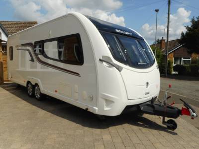 Swift Elegance 630 2015, 4 Berth Fixed Bed Modern Caravan For Sale