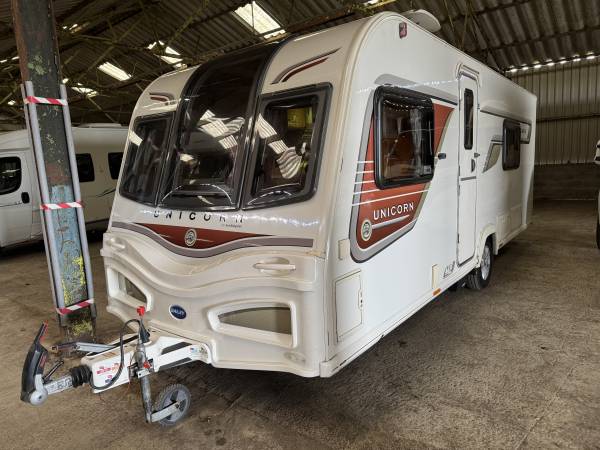 Bailey Unicorn II Cadiz 4 berth family caravan
