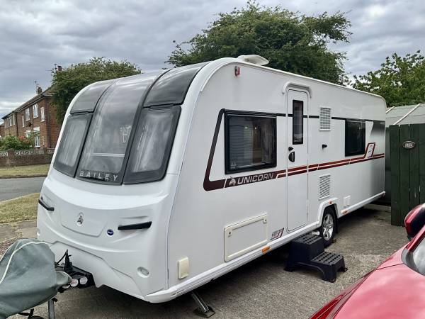 Bailey Unicorn Cadiz, 2018, front lounge, rear washroom caravan for sale