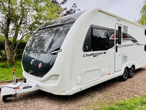 2024 Swift 670 Challenger Grande SE 6 Berth Twin Axle Quad Motor Mover Caravan